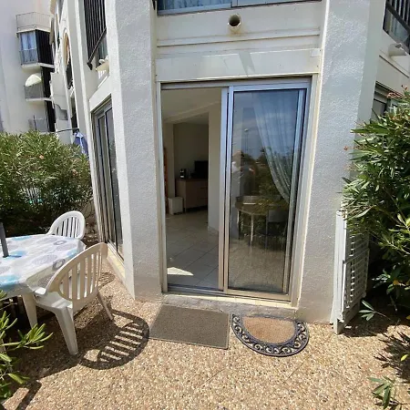 Apartment 4 Pers Avec Terrasse, Face Mer, Acces Direct Plage, Proche Commerces Et Parc Aqualand - Fr-1-81-600 Le Barcares